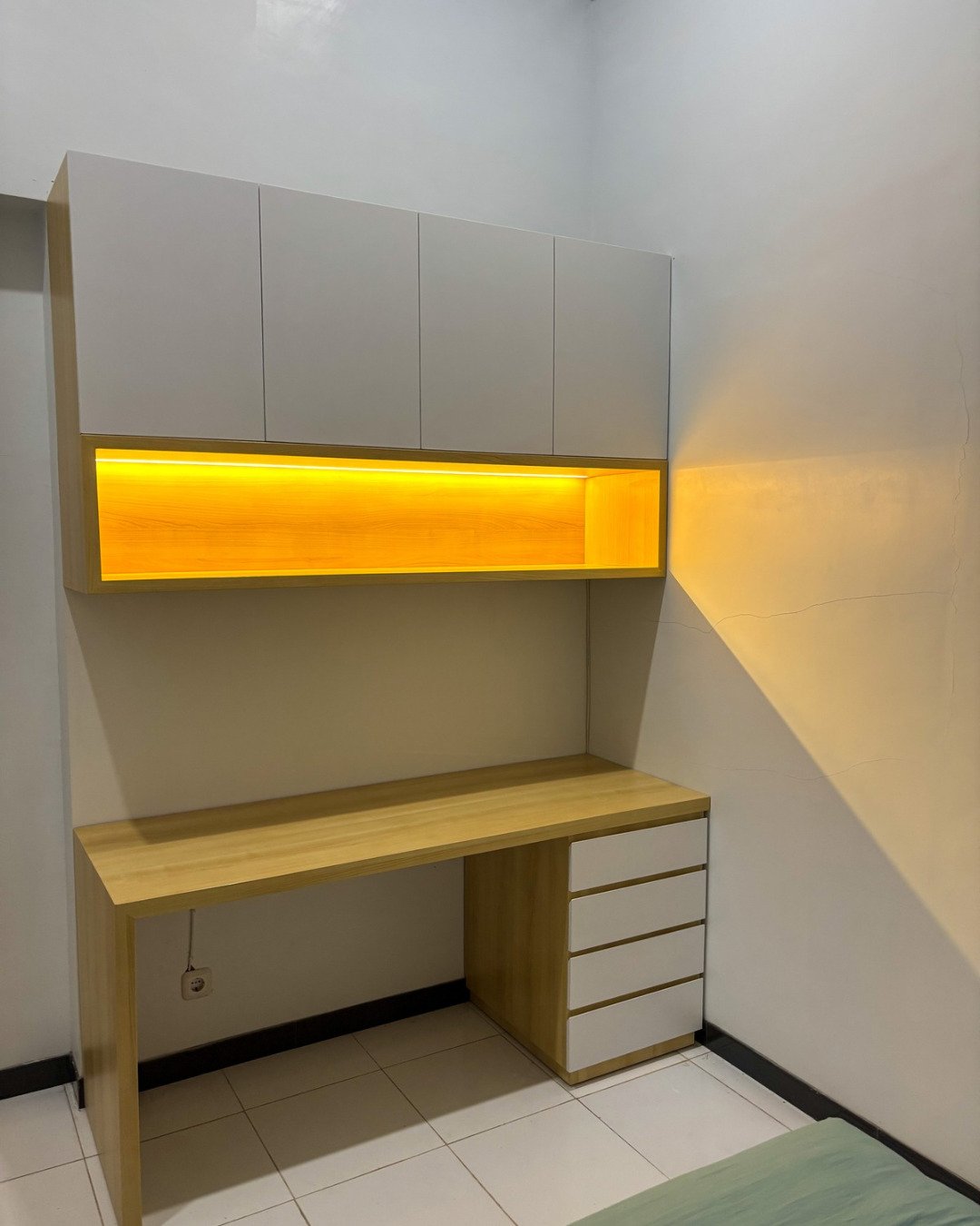 Meja belajar custom FRD Furniture