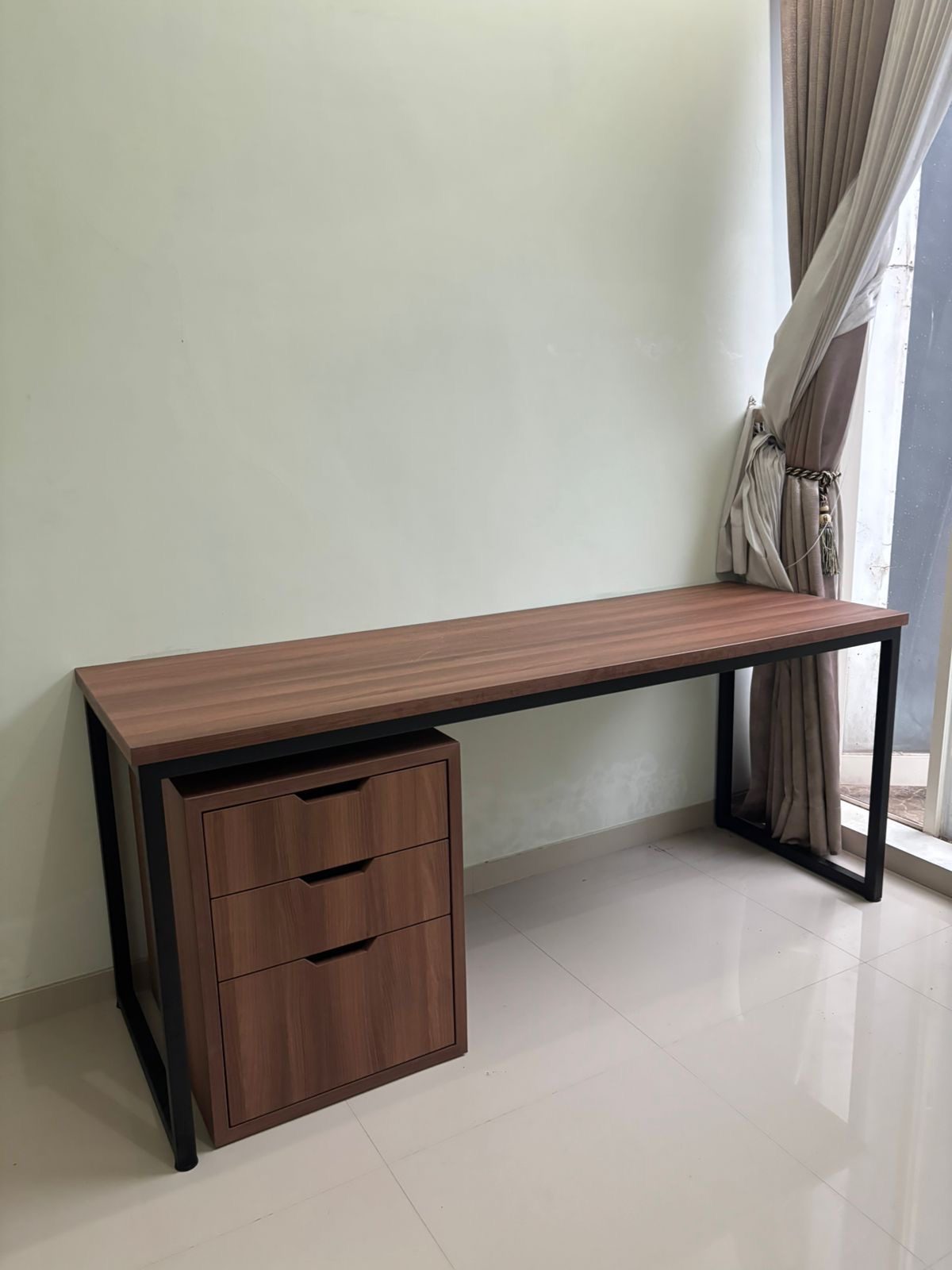 Meja kayu custom FRD Furniture