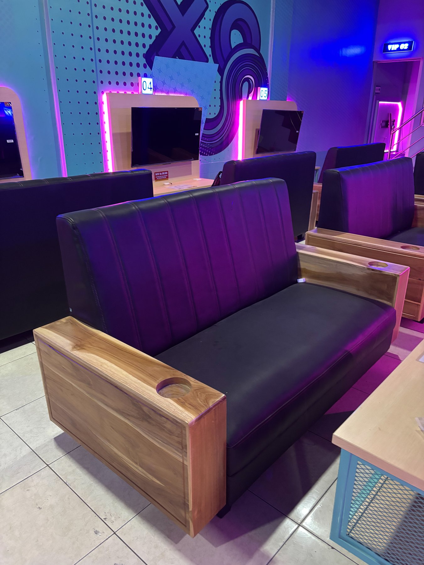 Sofa lounge rental PlayStation FRD Furniture